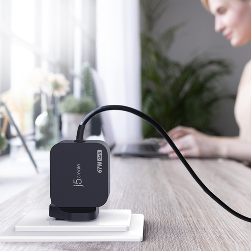 j5create JUP1565DCF3A-FN mobile device charger Black - Image 6